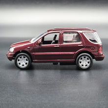 Load image into Gallery viewer, Smart Toys 2000 Mercedes-Benz ML430 Maroon 1:45 Diecast Car