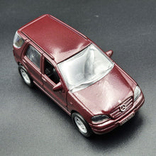 Load image into Gallery viewer, Smart Toys 2000 Mercedes-Benz ML430 Maroon 1:45 Diecast Car