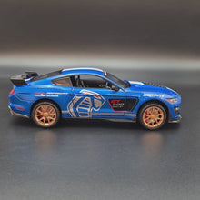 Load and play video in Gallery viewer, Explorafind 2022 Ford Mustang Shelby GT500 Blue 1:24 Die Cast Car

