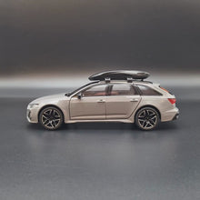 Load and play video in Gallery viewer, Explorafind 2022 Audi RS6 Avant White 1:24 Die Cast Car

