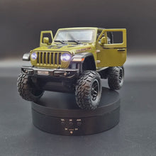 Load and play video in Gallery viewer, Explorafind 2020 Jeep Wrangler Rubicon Green 1:20 Die Cast Car
