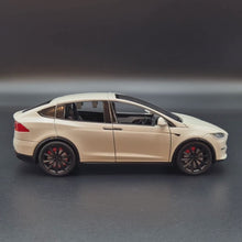 Load and play video in Gallery viewer, Explorafind 2020 Tesla Model X Off White 1:24 Die Cast Car