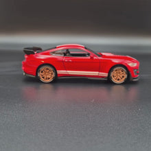 Load and play video in Gallery viewer, Explorafind 2022 Ford Mustang Shelby GT500 Blue 1:32 Die Cast Car
