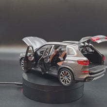 Load and play video in Gallery viewer, Explorafind 2020 BMW X5 Grey 1:24 Die Cast Car
