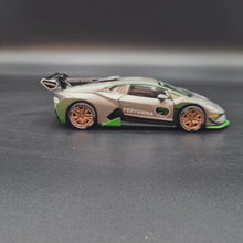 Load and play video in Gallery viewer, Explorafind 2022 Lamborghini Huracán LP 620-2 Super Trofeo EVO2 Grey 1:32 Die Cast Car
