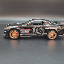 Load and play video in Gallery viewer, Explorafind 2022 Ford Mustang Shelby GT500 Black 1:24 Die Cast Car

