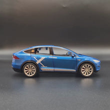 Load and play video in Gallery viewer, Explorafind 2020 Tesla Model X Blue 1:24 Die Cast Car
