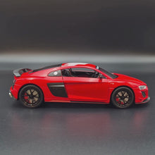 Load and play video in Gallery viewer, Explorafind 2020 Audi R8 V10 Red 1:24 Die Cast Car
