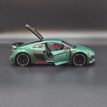 Load and play video in Gallery viewer, Explorafind 2020 Audi R8 V10 Green 1:24 Die Cast Car