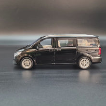 Load and play video in Gallery viewer, Explorafind 2021 Mercedes-Benz V-Class V260 Black 1:36 Die Cast Van
