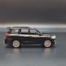 Load and play video in Gallery viewer, Explorafind 2021 Toyota Land Cruiser Black 1:32 Die Cast Car
