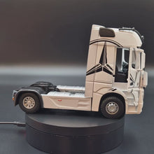 Load and play video in Gallery viewer, Explorafind 2023 Mercedes-Benz Actros 1851 Truck White 1:24 Die Cast Truck