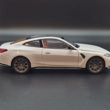 Load and play video in Gallery viewer, Explorafind 2023 BMW M4 G82 Coupe Pearl White 1:24 Die Cast Car