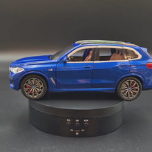 Load and play video in Gallery viewer, Explorafind 2020 BMW X5 Blue 1:24 Die Cast Car
