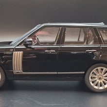 Load and play video in Gallery viewer, Explorafind 2020 Land Rover Range Rover Black 1:18 Die Cast Car