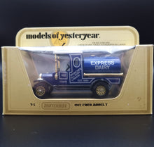 Load image into Gallery viewer, Matchbox 1912 Ford Model T Tanker Express Dairy Blue Models Of Yesteryear Y3-4
