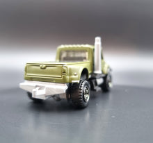 Load image into Gallery viewer, Matchbox 2018 International CXT Matt Olive Green #22 MBX Construction 1/20
