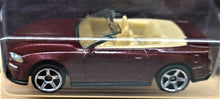 Load image into Gallery viewer, Matchbox 2020 &#39;18 Ford Mustang Convertible Red Ford Mustang Series 1/12 New
