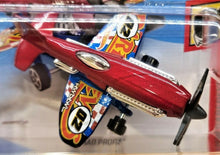 Load image into Gallery viewer, Hot Wheels 2018 Mad Propz Plane Red #4/5 HW Daredevils New

