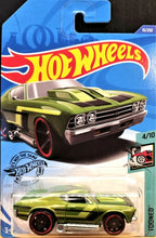 Load image into Gallery viewer, Hot Wheels 2020 &#39;69 Chevelle Green #15 Tooned 4/10 New Long Card
