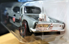 Load image into Gallery viewer, Hot Wheels 2019 King Kuda Silver #140 Muscle Mania 9/10 New Long Card
