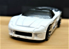 Load image into Gallery viewer, Hot Wheels 2005 40 Somethin Black &amp; White Car Crusher Playset Car
