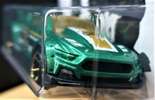 Load image into Gallery viewer, Hot Wheels 2020 Custom &#39;15 Ford Mustang Green Spider-Man Maximum Venom 4/5 New
