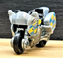 Load image into Gallery viewer, Matchbox 2013 BMW R1200 RT-8 Police Motorcycle Grey #114 MBX Heroic Rescue
