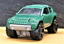 Load image into Gallery viewer, Matchbox 2004 Jeep Compass Green #51 Hero City Off Road 1/5
