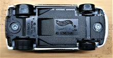 Load image into Gallery viewer, Hot Wheels 2005 40 Somethin Black &amp; White Car Crusher Playset Car
